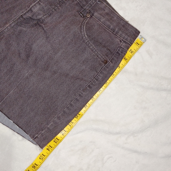 Bandolino Mandie Brown Midrise Denim Shorts size 10 - Picture 8 of 11